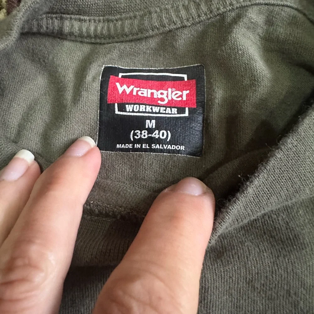 Wrangler Workwear Olive Tee - Picture 3 of 5